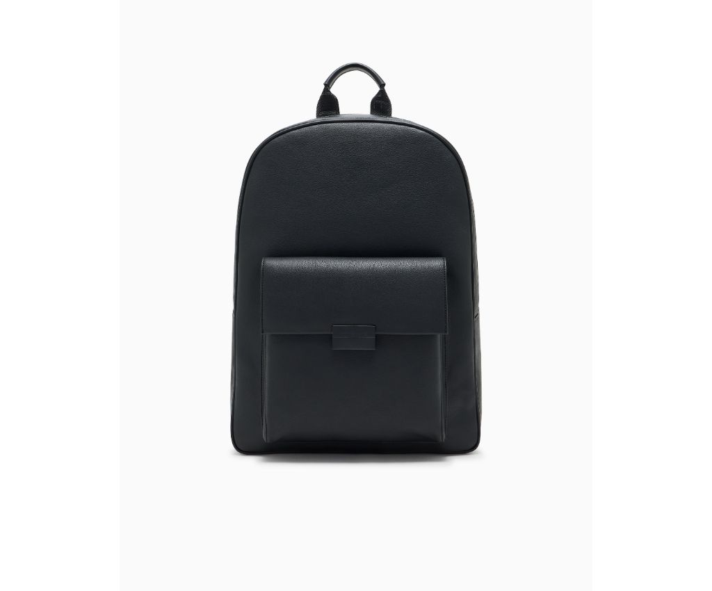 MAN-BACKPACK